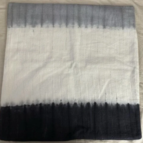 POTTERY BARN Ombre Pillow Cover - 22" - Picture 1 of 1